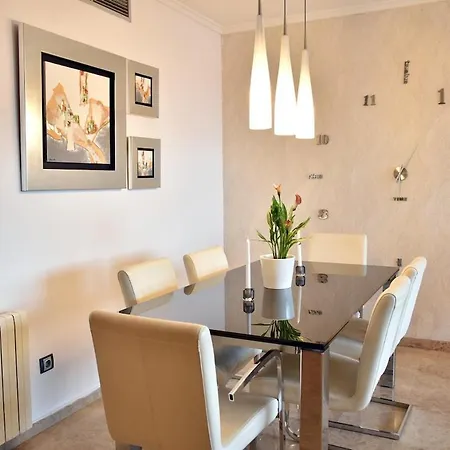 Luxury 6 People Gym Pool Great Location Apartamento
